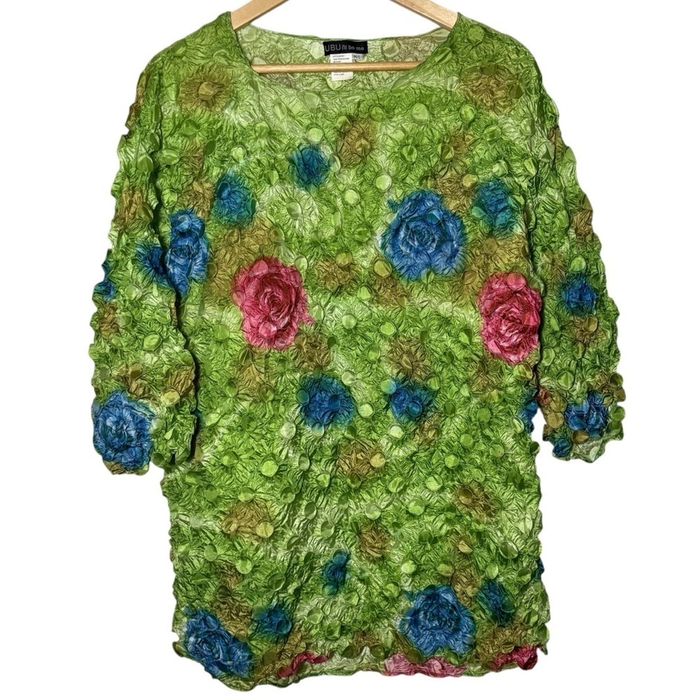UBU I'll Be Me Crinkle Top Women's Large Green Pink Blue Crepe Artsy Eclectic